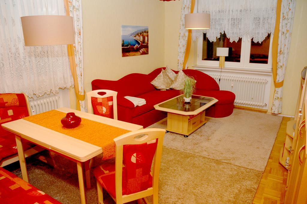 Haus Waldeck Apartment ภายนอก รูปภาพ