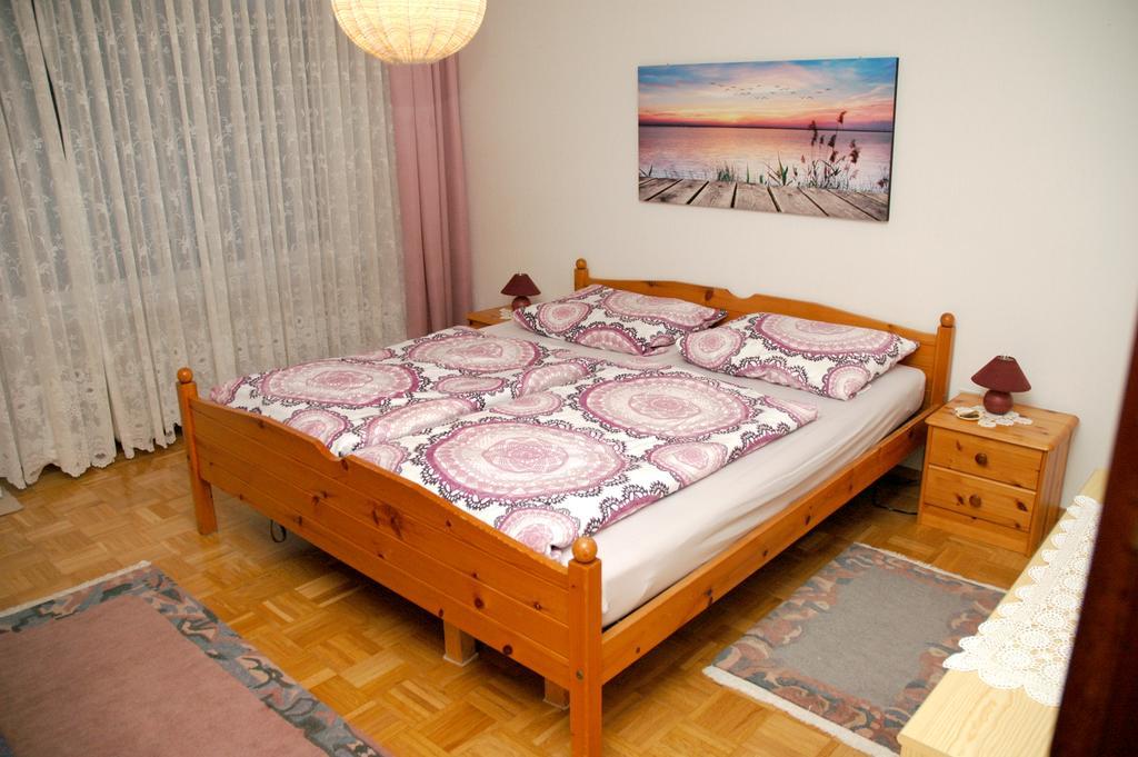 Haus Waldeck Apartment ภายนอก รูปภาพ